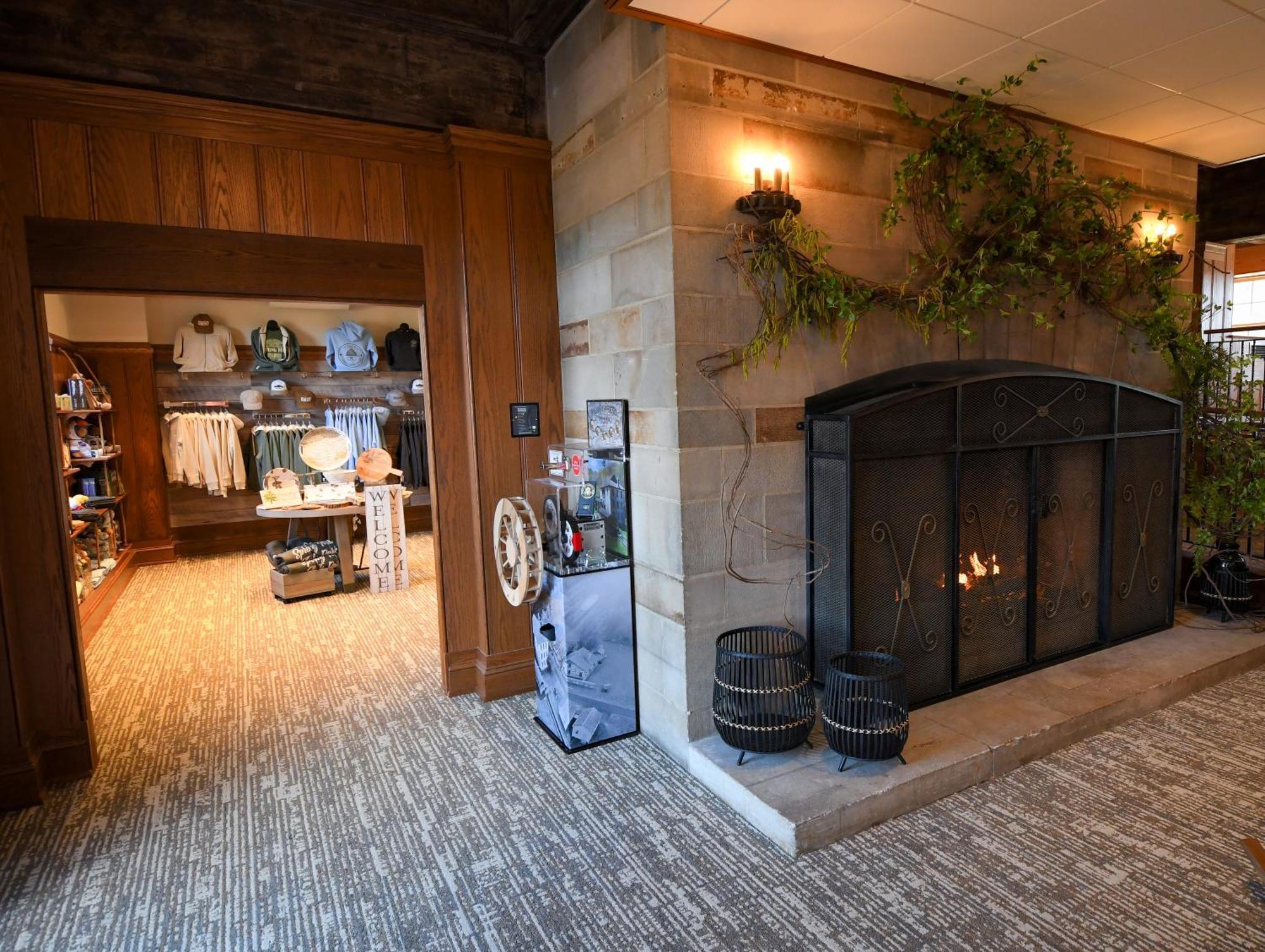 Spring Mill Inn Mitchell Экстерьер фото