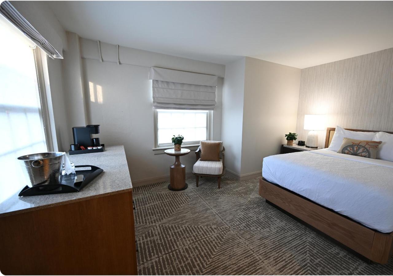 Spring Mill Inn Mitchell Экстерьер фото