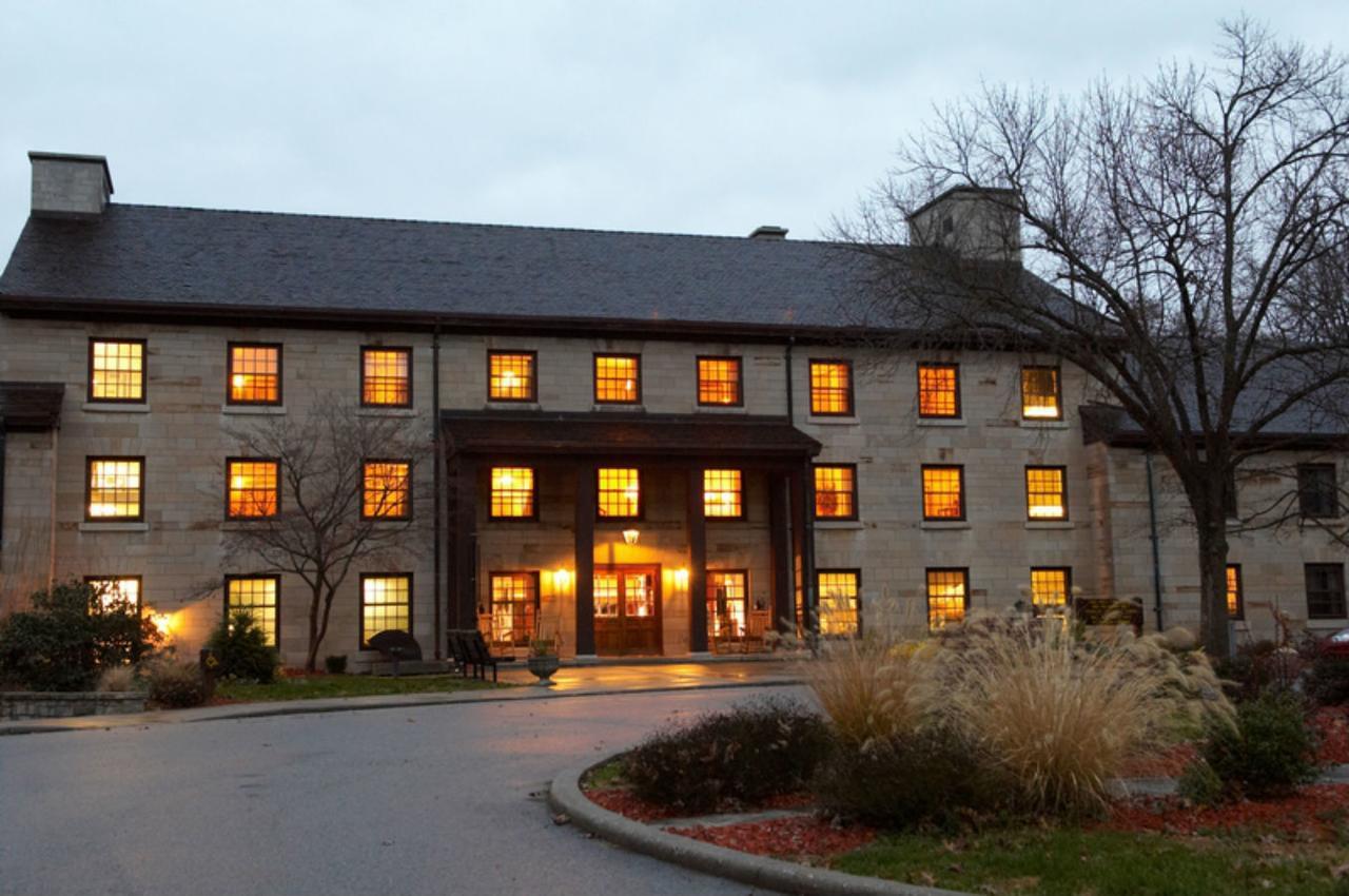 Spring Mill Inn Mitchell Экстерьер фото